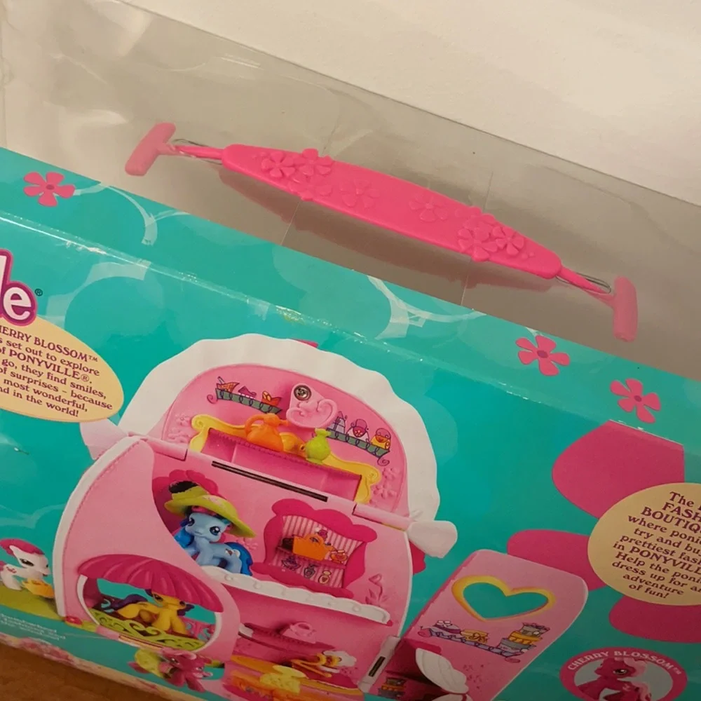 Vintage My Little Pony Ponyville Fancy Fashions Boutique G3 Playset RARE Y2K Set